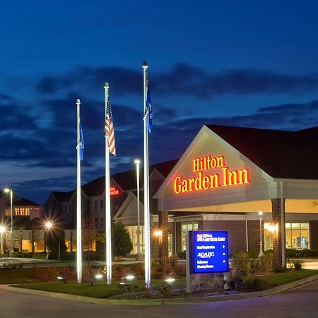 Hilton Garden Inn Milwaukee Northwest Conference Center Exterior foto