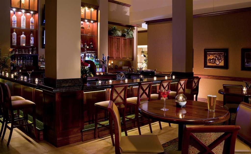 Hilton Garden Inn Milwaukee Northwest Conference Center Restaurante foto